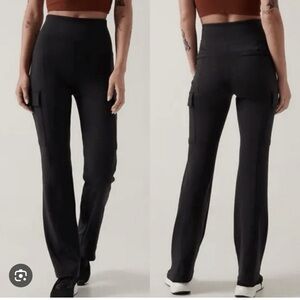 Athleta Delancey straight leg cargo pant black sz L NWT